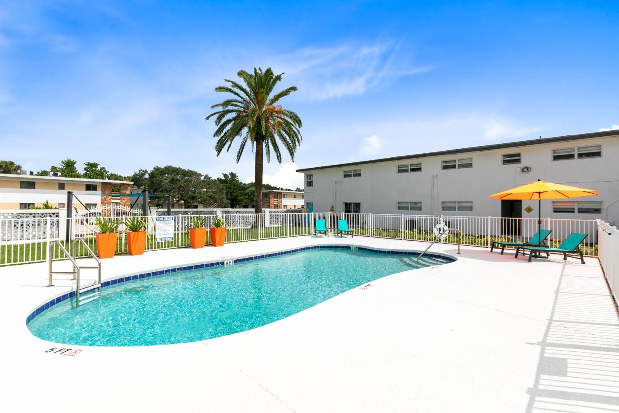 Ocean 32 - Swimside Apartment Indian Harbour Beach Exterior photo