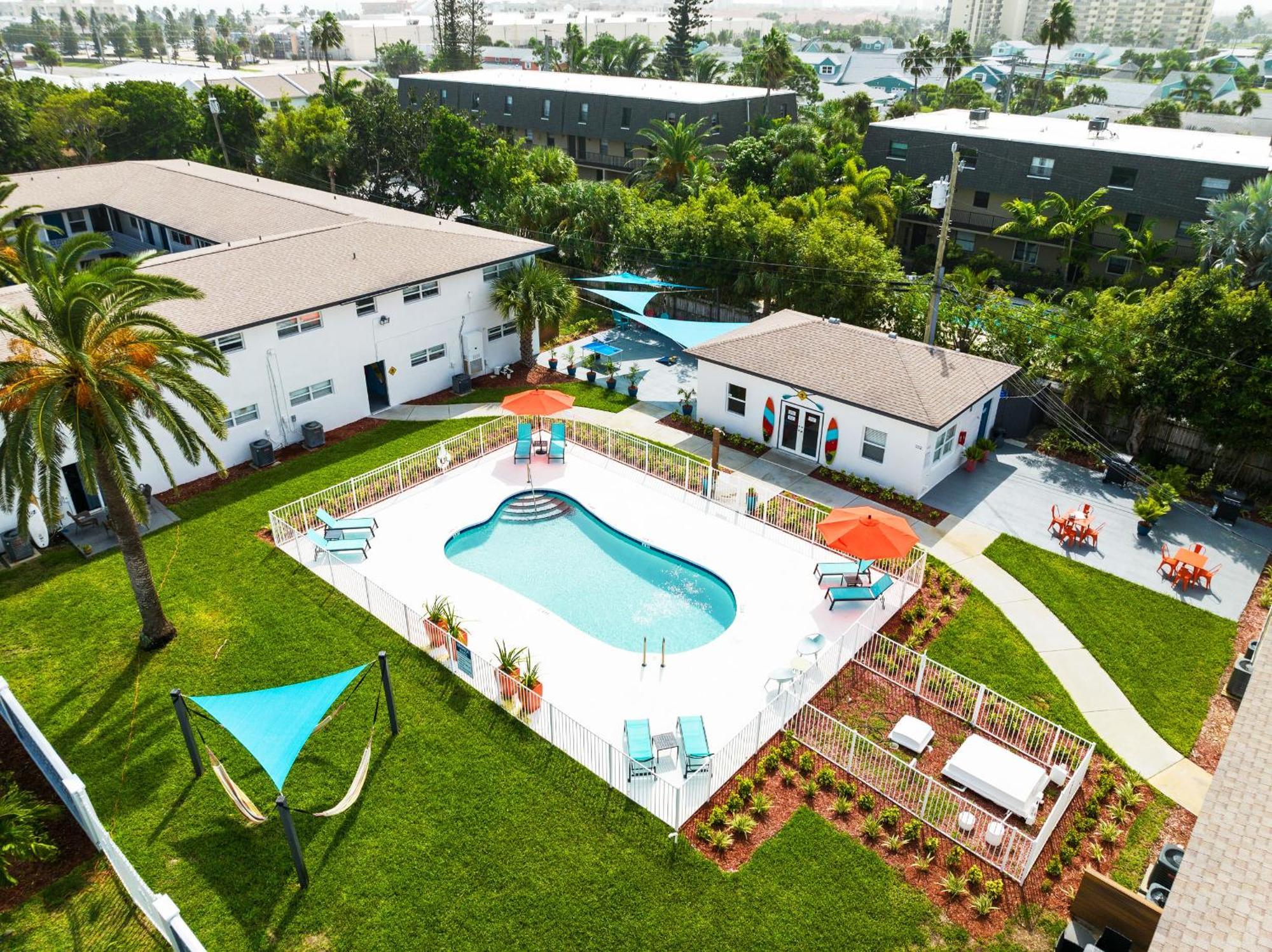 Ocean 32 - Swimside Apartment Indian Harbour Beach Exterior photo